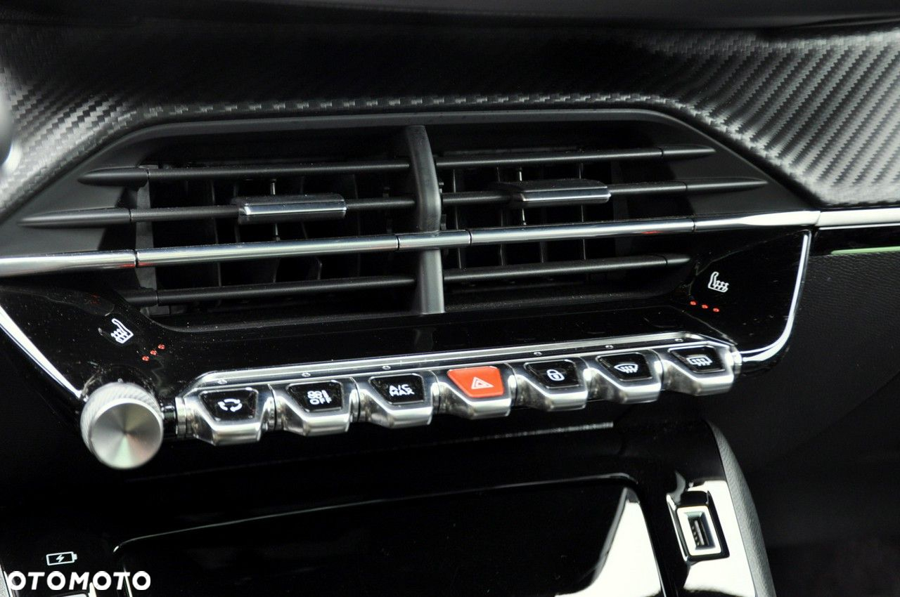 Peugeot 2008 - 34