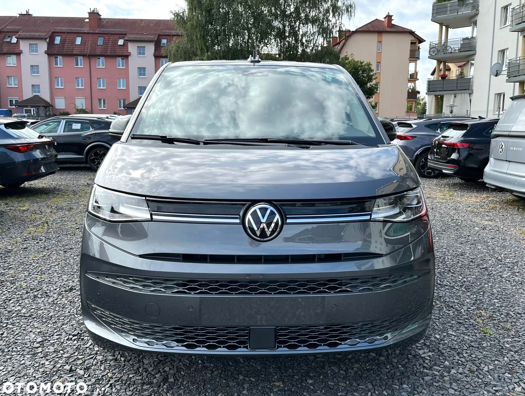 Volkswagen Multivan 2.0 TDI L2 DSG - 2