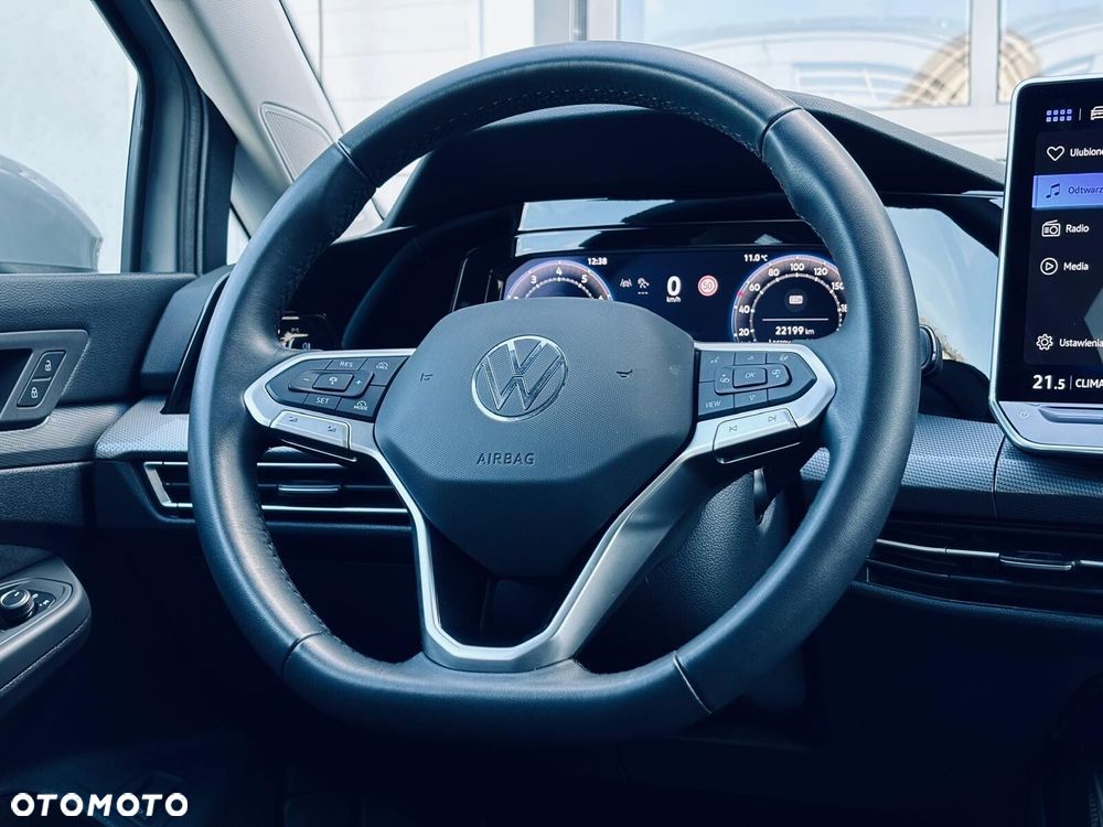 Volkswagen Golf - 25