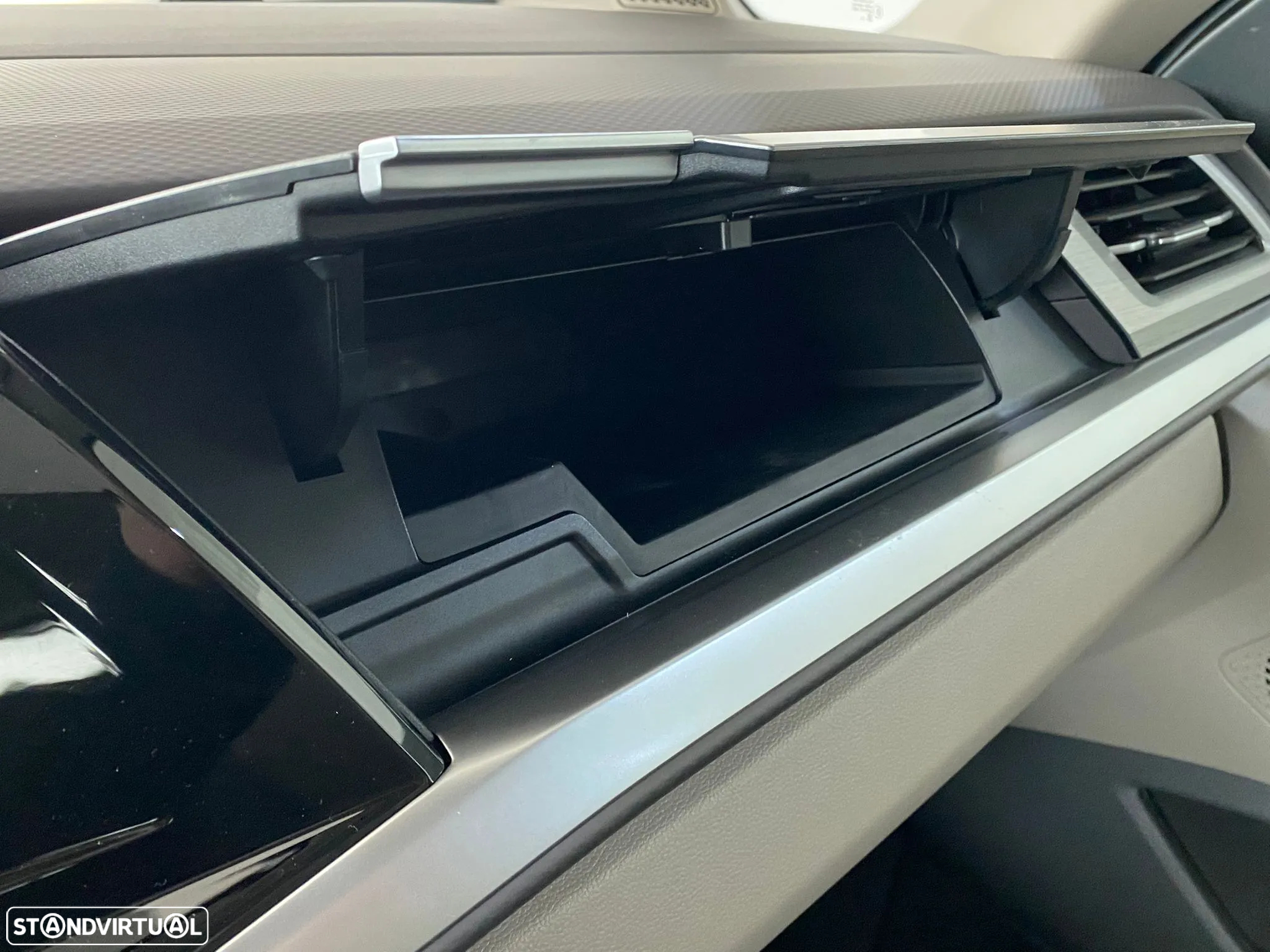 VW Multivan 1.5 TSI e-Hybrid Life DSG - 20