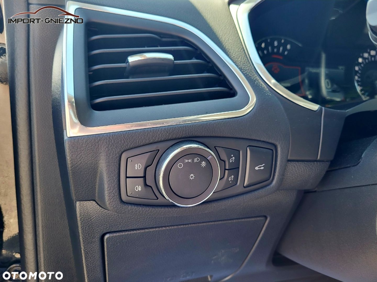 Ford S-Max - 29