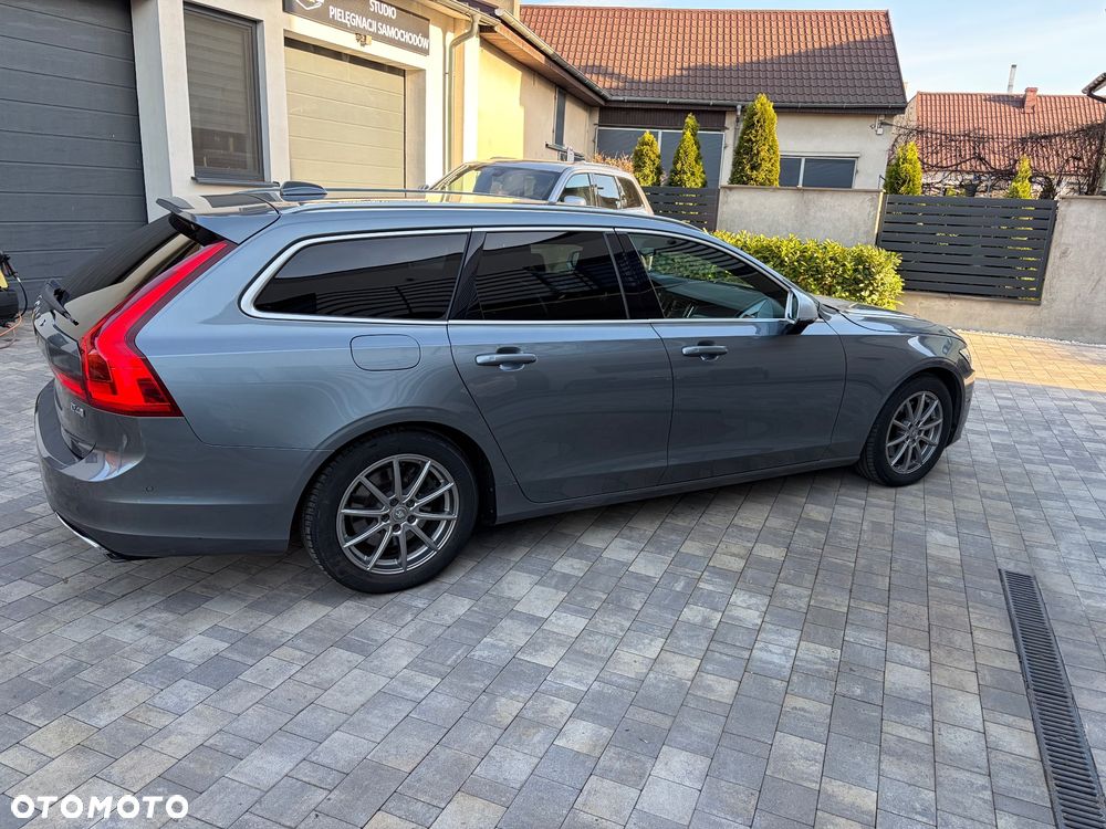 Volvo V90 D4 Geartronic R Design - 4
