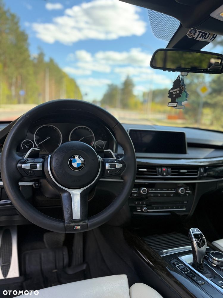 BMW X5 xDrive35i - 11