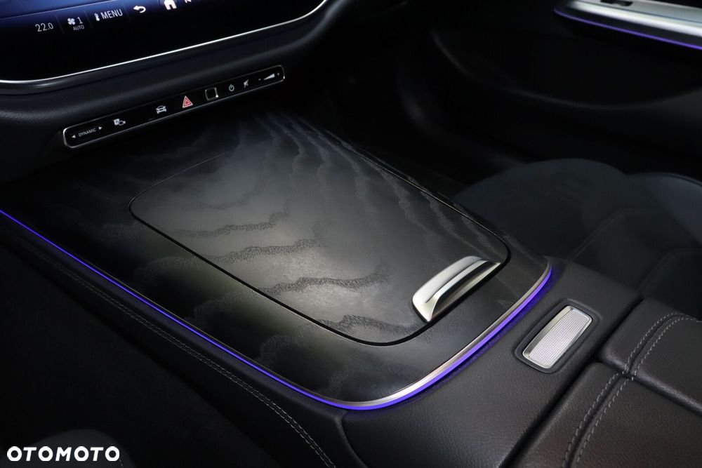 Mercedes-Benz Klasa E 220 d mHEV 4-Matic AMG 9G-Tronic - 13