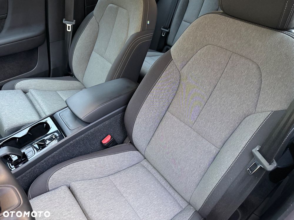 Volvo XC 40 B4 B DKG Plus Dark - 30
