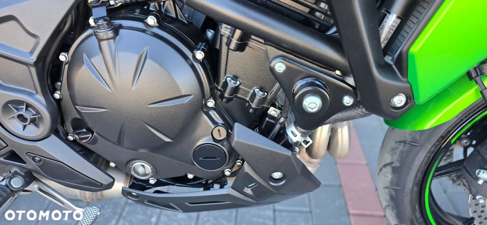 Kawasaki Versys 650 - 22