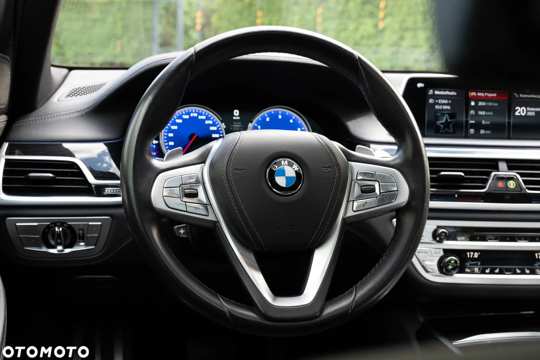 BMW Seria 7 740Li - 17