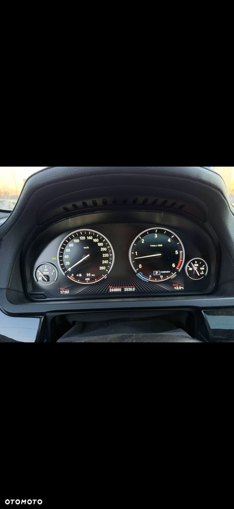 BMW Seria 7 740d xDrive - 16