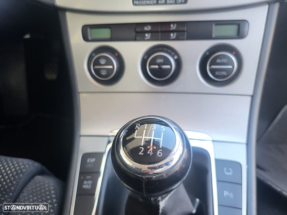 VW Passat 2.0 TDI Highline IM - 3