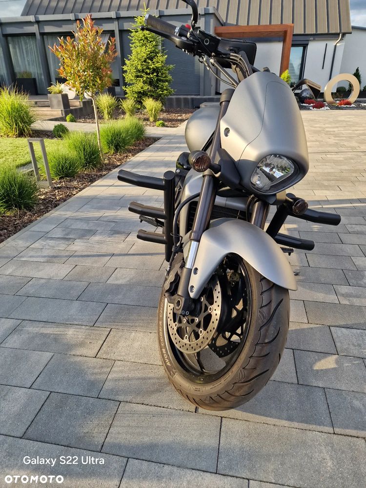 Suzuki Boulevard - 4