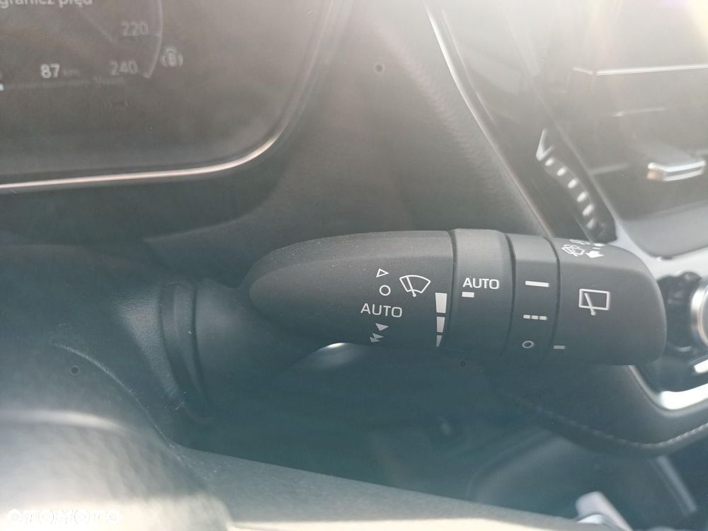 Toyota Corolla 1.8 Hybrid Comfort - 20