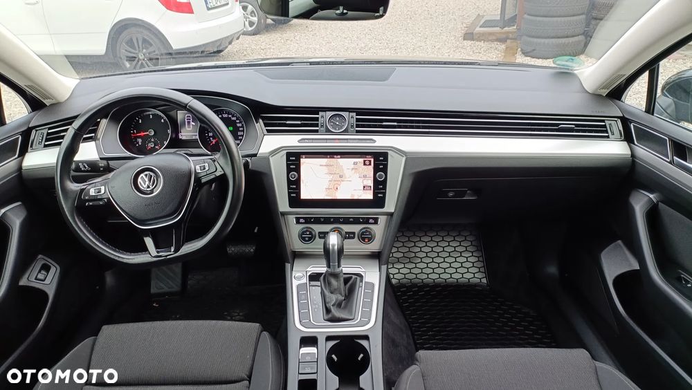 Volkswagen Passat 2.0 TDI DSG (BlueMotion Technology) Comfortline - 22
