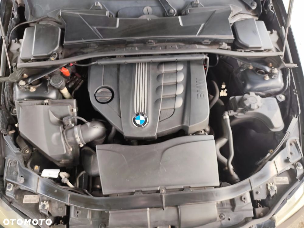 BMW Seria 3 318d - 19