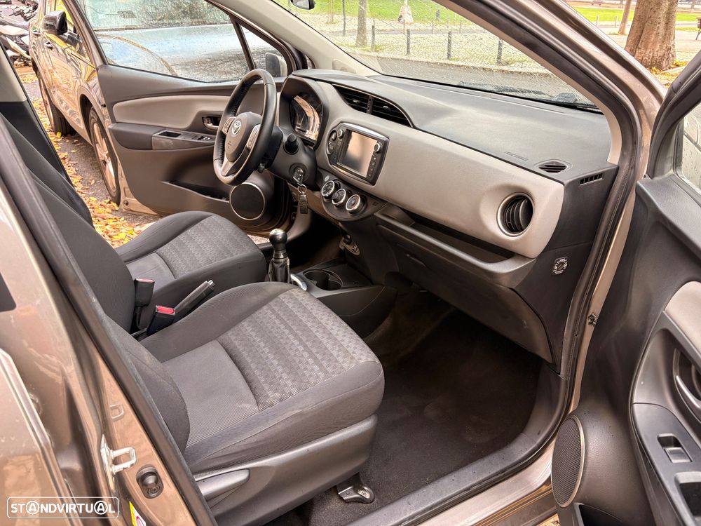 Toyota Yaris 1.0 VVT-i ACtive+AC - 11
