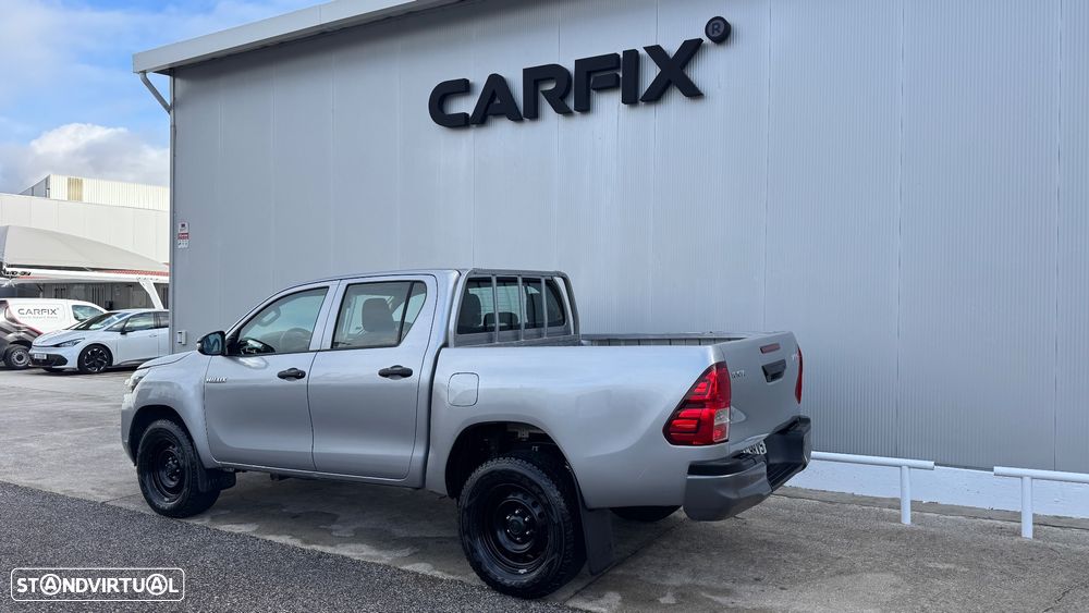 Toyota Hilux 2.4 D-4D 4WD CD CM - 5