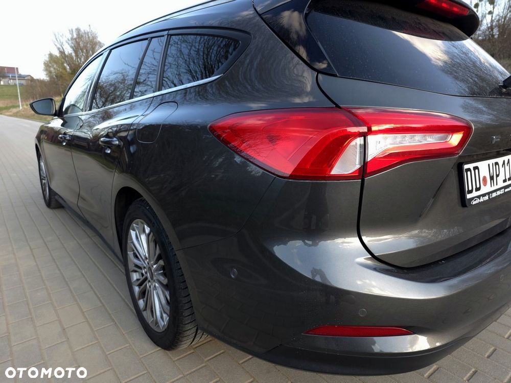 Ford Focus 2.0 EcoBlue Titanium - 24