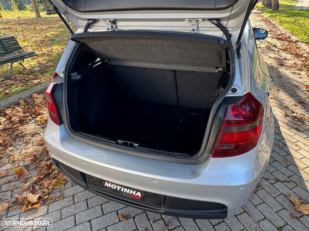 BMW 116 d Pack M - 26