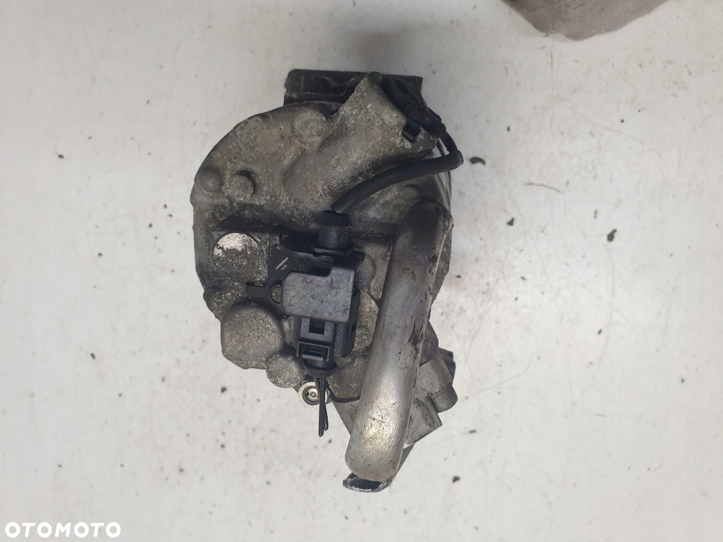 SPRĘŻARKA KLIMATYZACJI SKODA ROOMSTER 6Q0820808D - 5