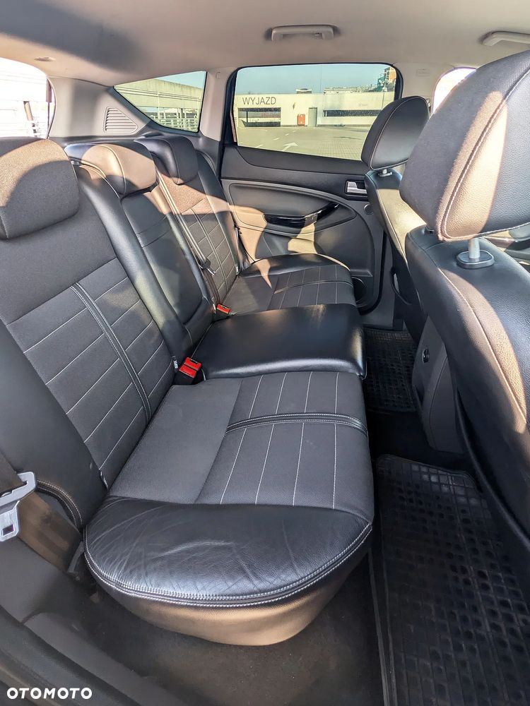 Ford Kuga 2.0 TDCi 4WD Titanium - 12