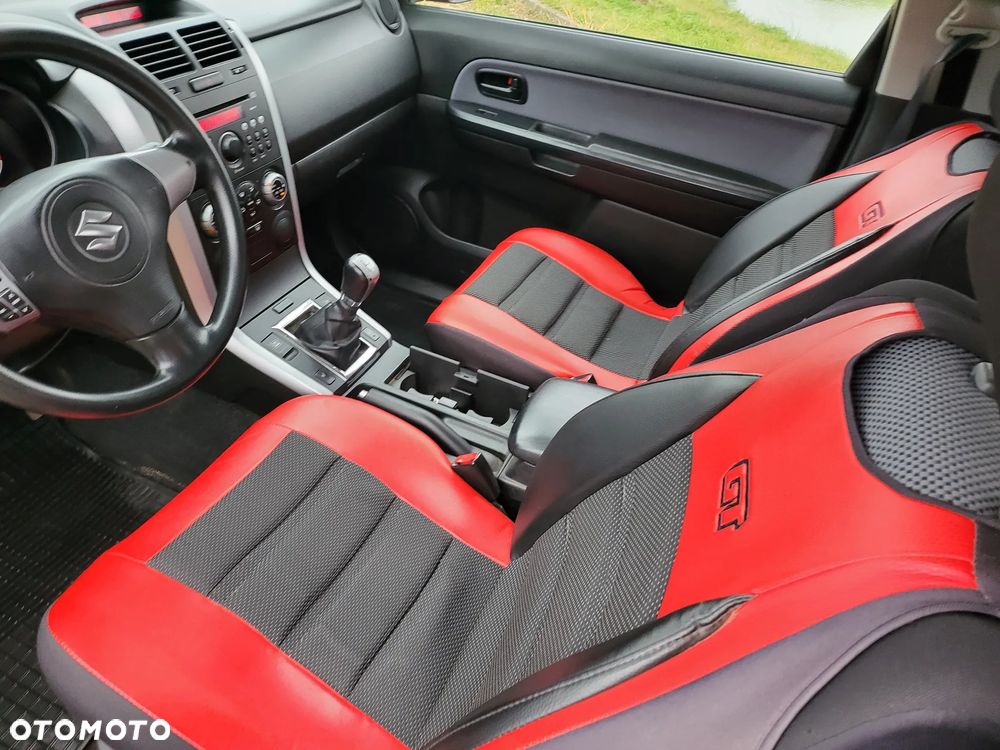 Suzuki Grand Vitara 1.6 Comfort - 22