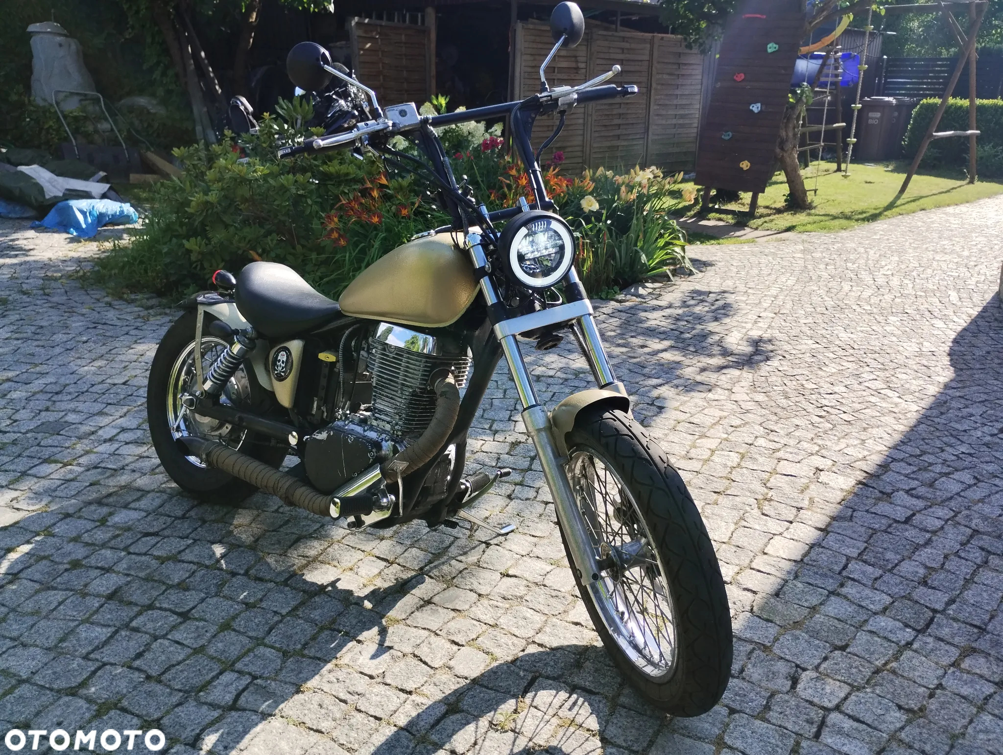Suzuki Savage - 16