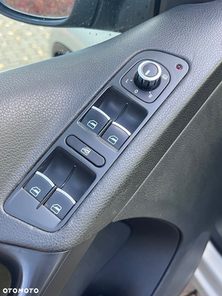 Volkswagen Tiguan 2.0 TDI DPF 4Motion BlueMotion Technology Lounge Sport & Style - 17