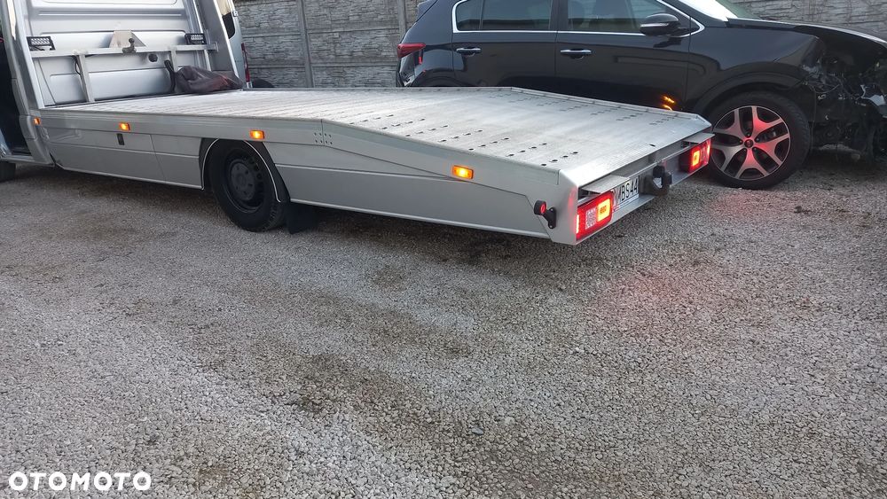 Mercedes-Benz Sprinter - 4