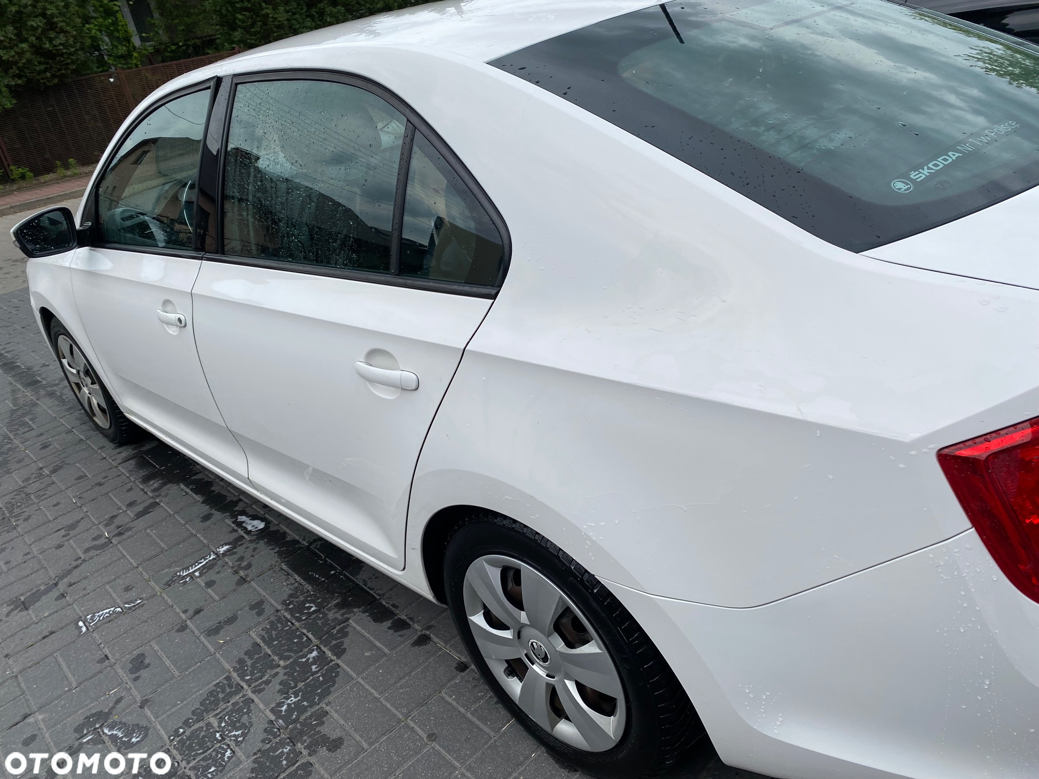 Skoda RAPID 1.2 TSI Active - 16