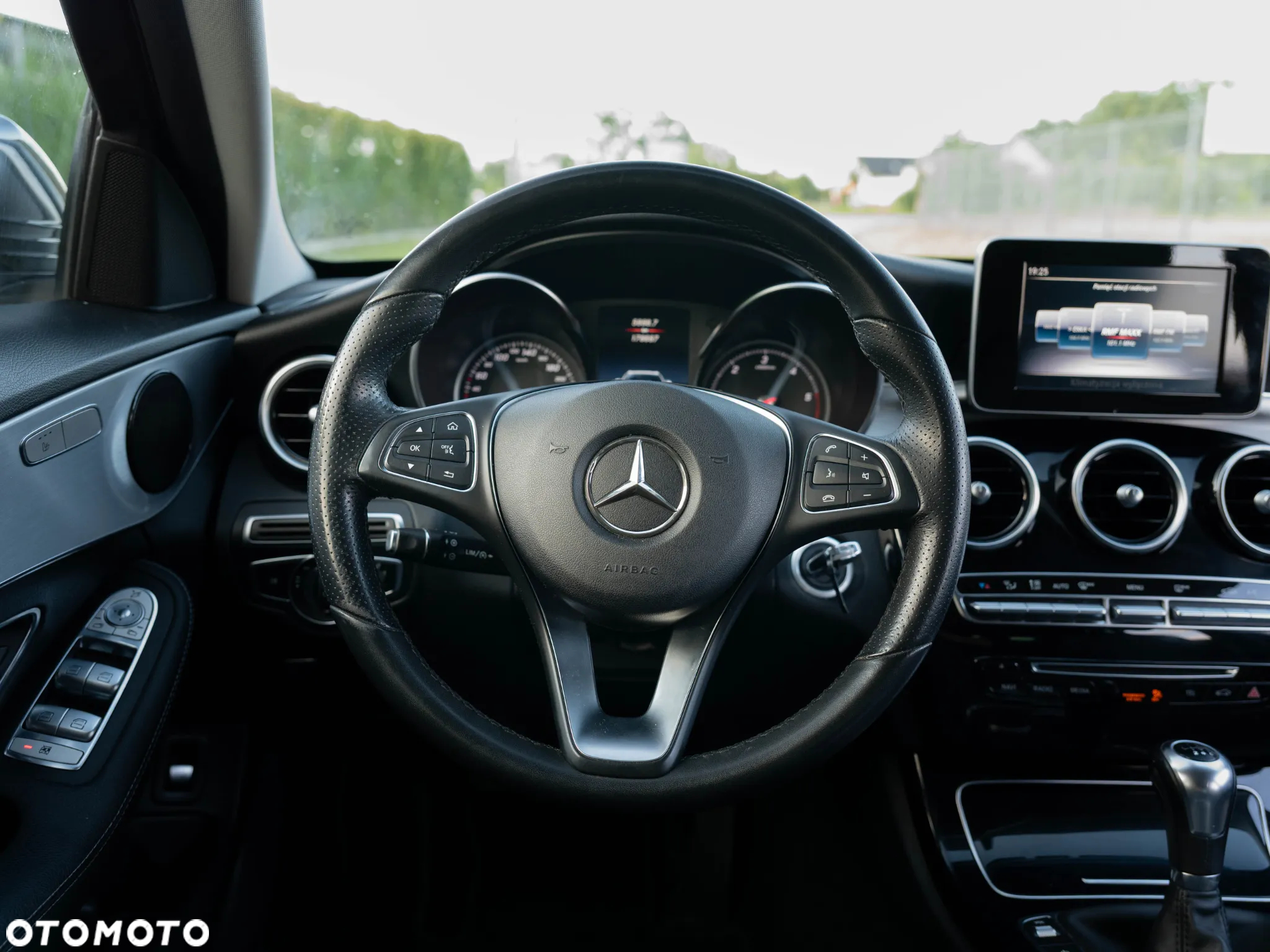 Mercedes-Benz Klasa C - 25