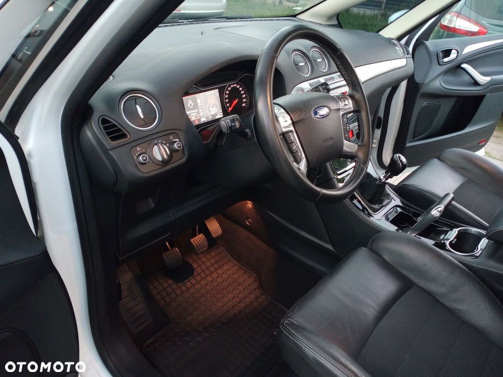Ford S-Max 2.0 TDCi Titanium - 26