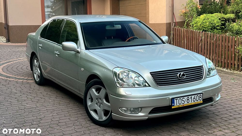 Lexus LS - 9