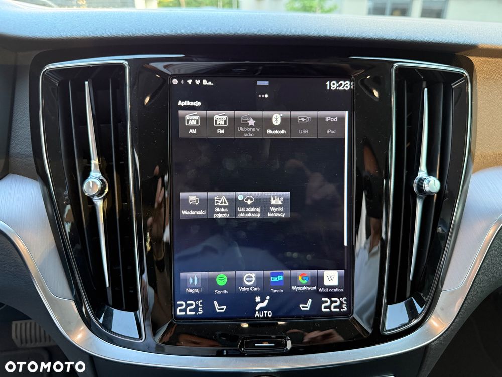 Volvo V60 D4 Momentum Pro - 20