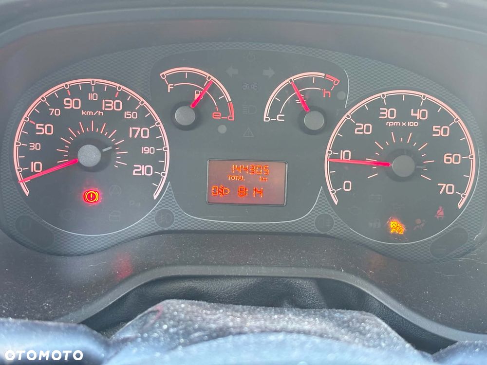 Fiat Doblo 1.4 16V Active - 13