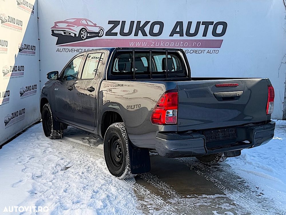 Toyota Hilux - 4