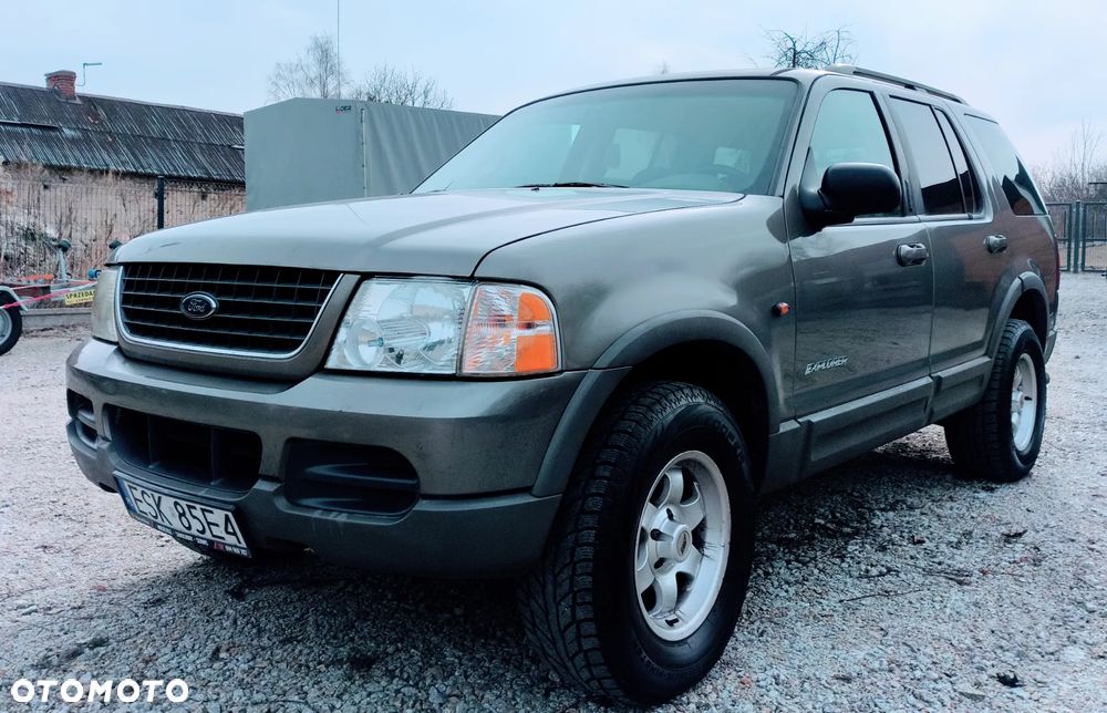 Ford Explorer - 21