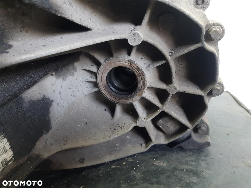 Skrzynia biegów Manualna Ford Focus MK1 1.8TDCI  KOD:2S4R7002PB 1998-2004R - 4