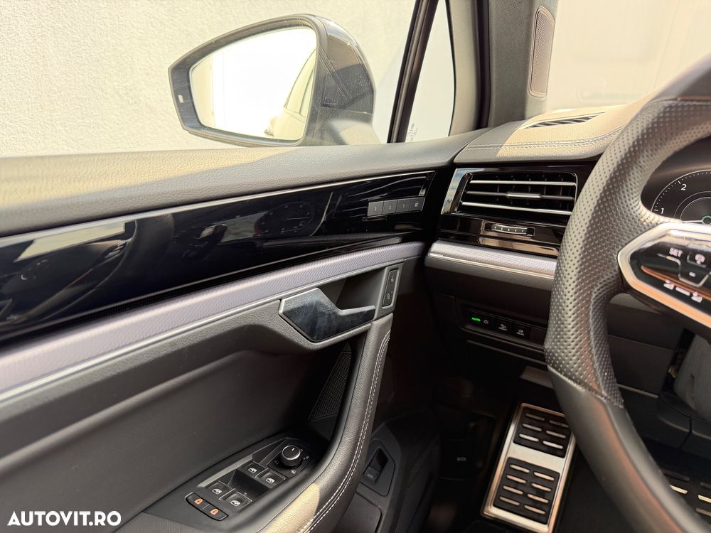 Volkswagen Touareg 3.0 V6 TDI 4Motion DPF Automatik R-Line - 24