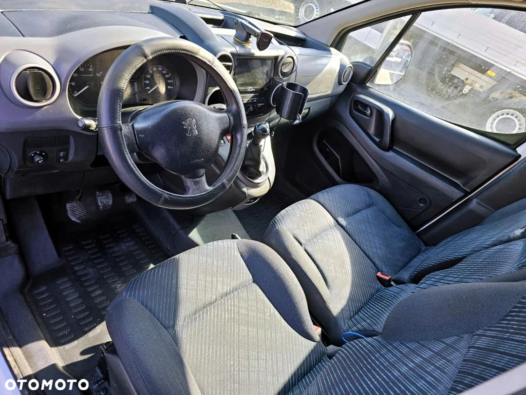 Peugeot PARTNER - 16
