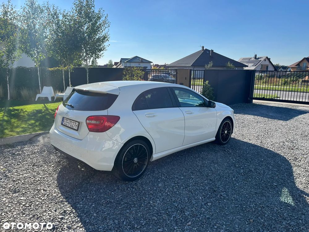 Mercedes-Benz Klasa A 180 BlueEfficiency Edition - 36