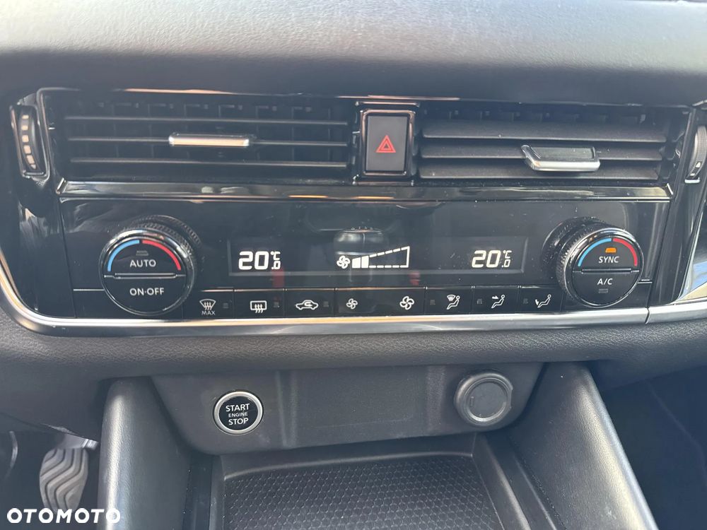 Nissan Qashqai 1.3 DIG-T mHEV N-Connecta - 18