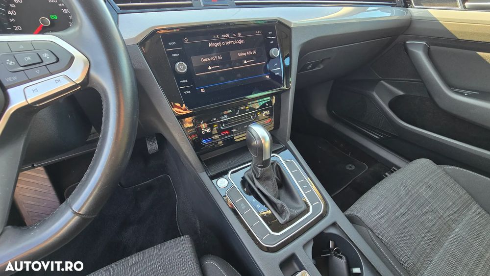 Volkswagen Passat 2.0 TDI DSG Comfortline - 12