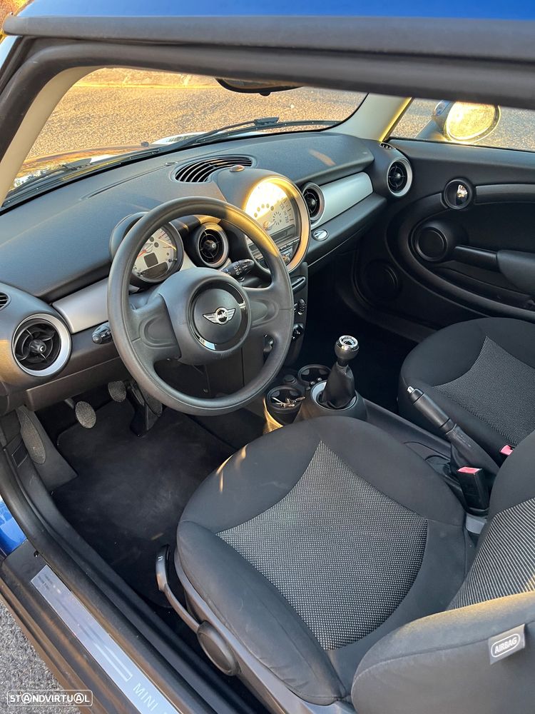 MINI 3 Portas One D - 9