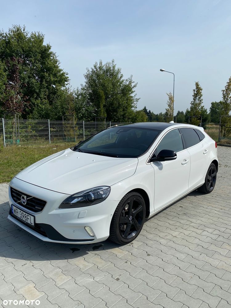 Volvo V40 D3 R-Design Kinetic - 1