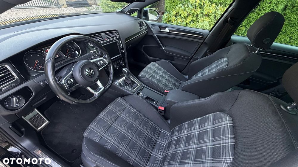 Volkswagen Golf GTD 2.0 TDI SCR DSG - 15