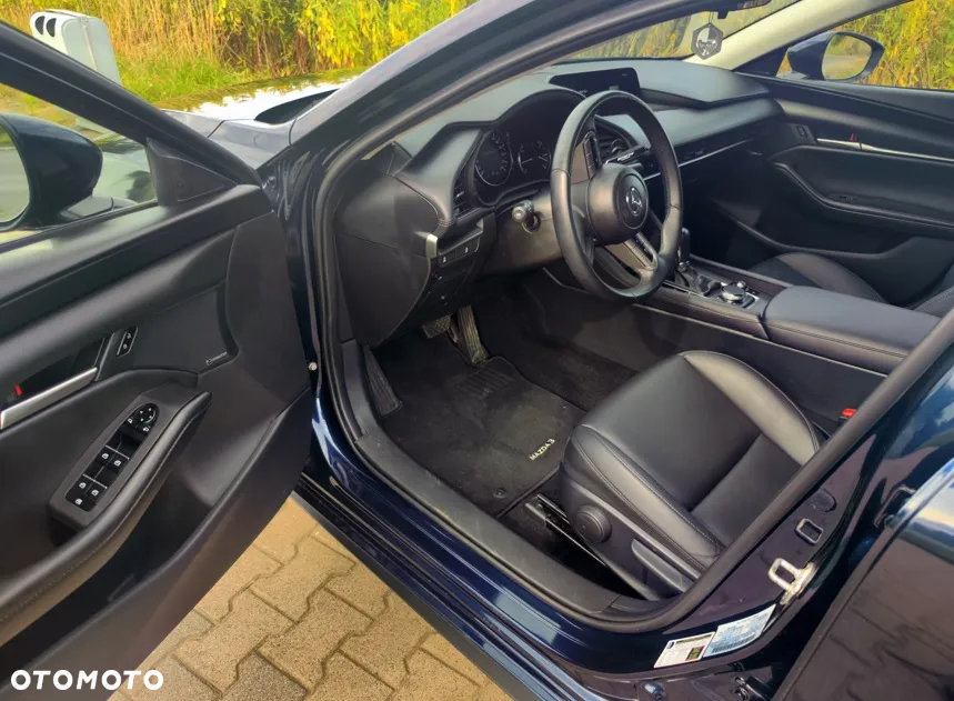 Mazda 3 e-SKYACTIV-X 186 M HYBRID CENTRE-LINE - 8