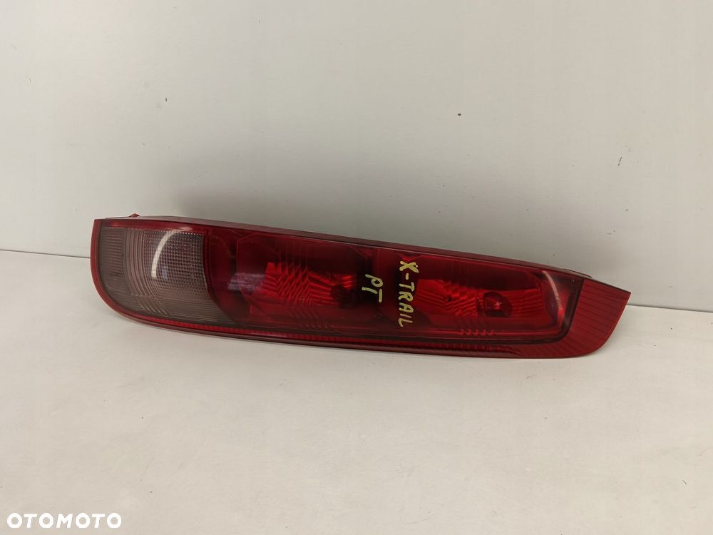 LAMPA PRAWA TYLNA TYŁ NISSAN X-TRAIL 00-07 - 3