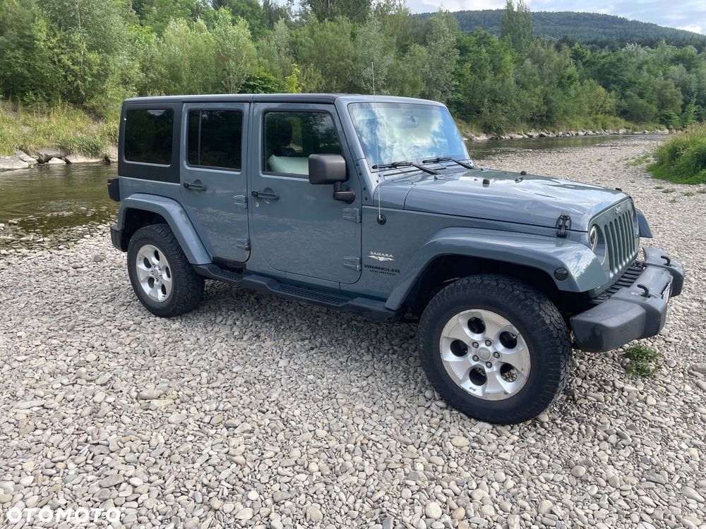 Jeep Wrangler Unlimited 3.6 Automatik Sahara - 3
