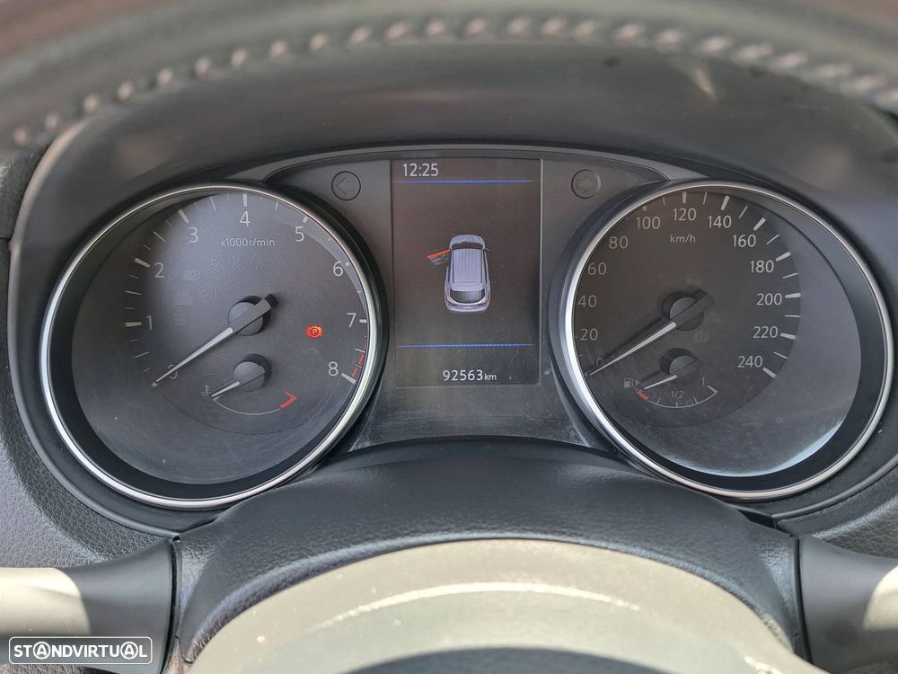 Nissan Qashqai 1.3 DIG-T N-Connecta J18 - 31
