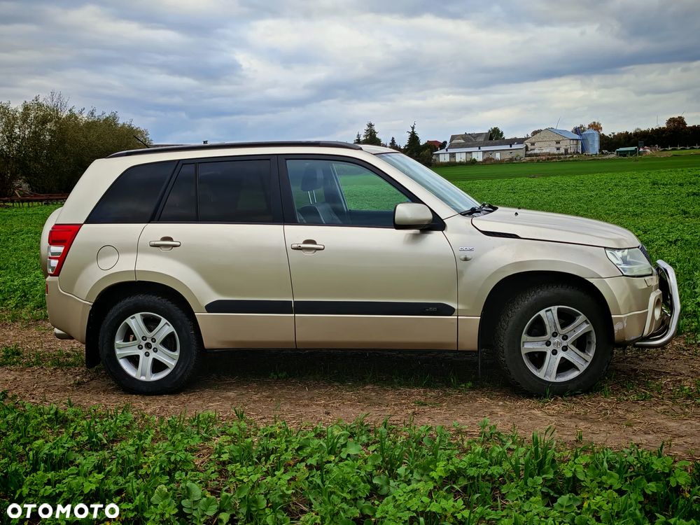 Suzuki Grand Vitara 1.9 DDiS - 9