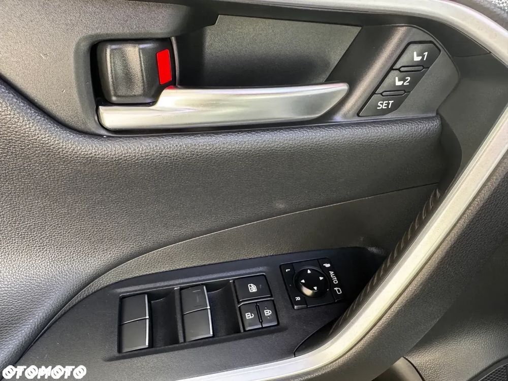 Toyota RAV4 2.5 4x4 Black Edition - 19
